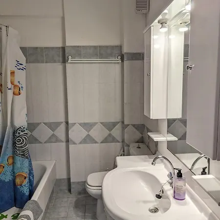 Summer House Next To The شقة Paralia Akratas