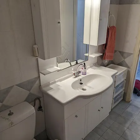 شقة Summer House Next To The Paralia Akratas